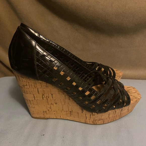 Jessica Simpson Cork Wedge - Picture 3 of 4